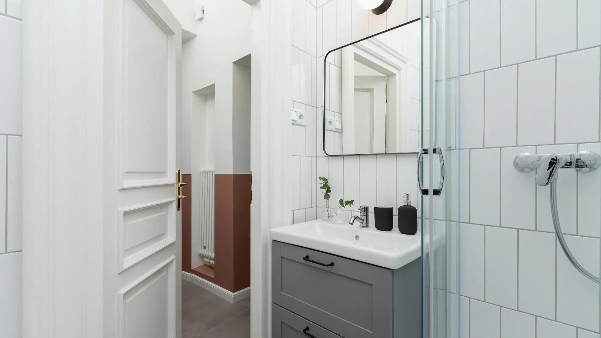 2-Bedroom Apartment - Rejtana 10 Krakow Poland