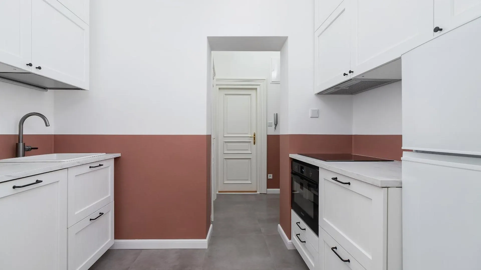 2-Bedroom Apartment - Rejtana 10 Krakow Poland