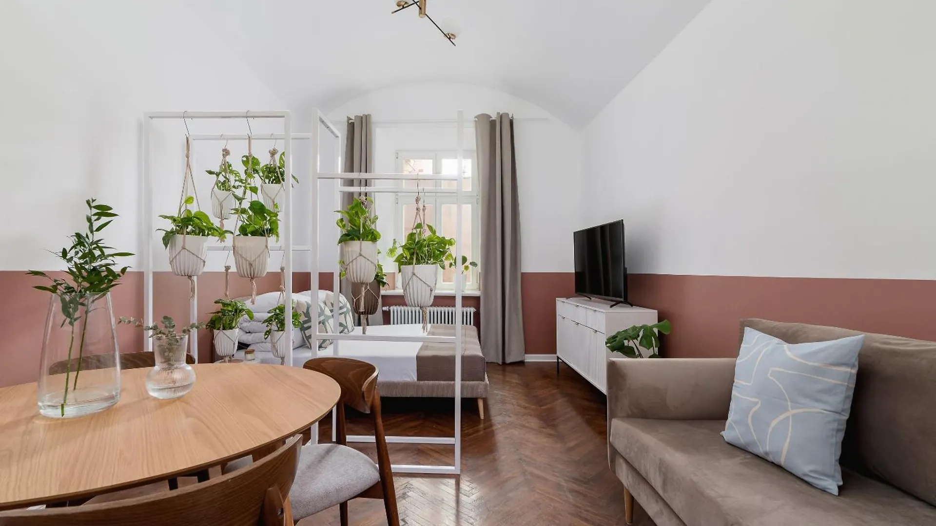 2-Bedroom Apartment - Rejtana 10 Krakow Poland