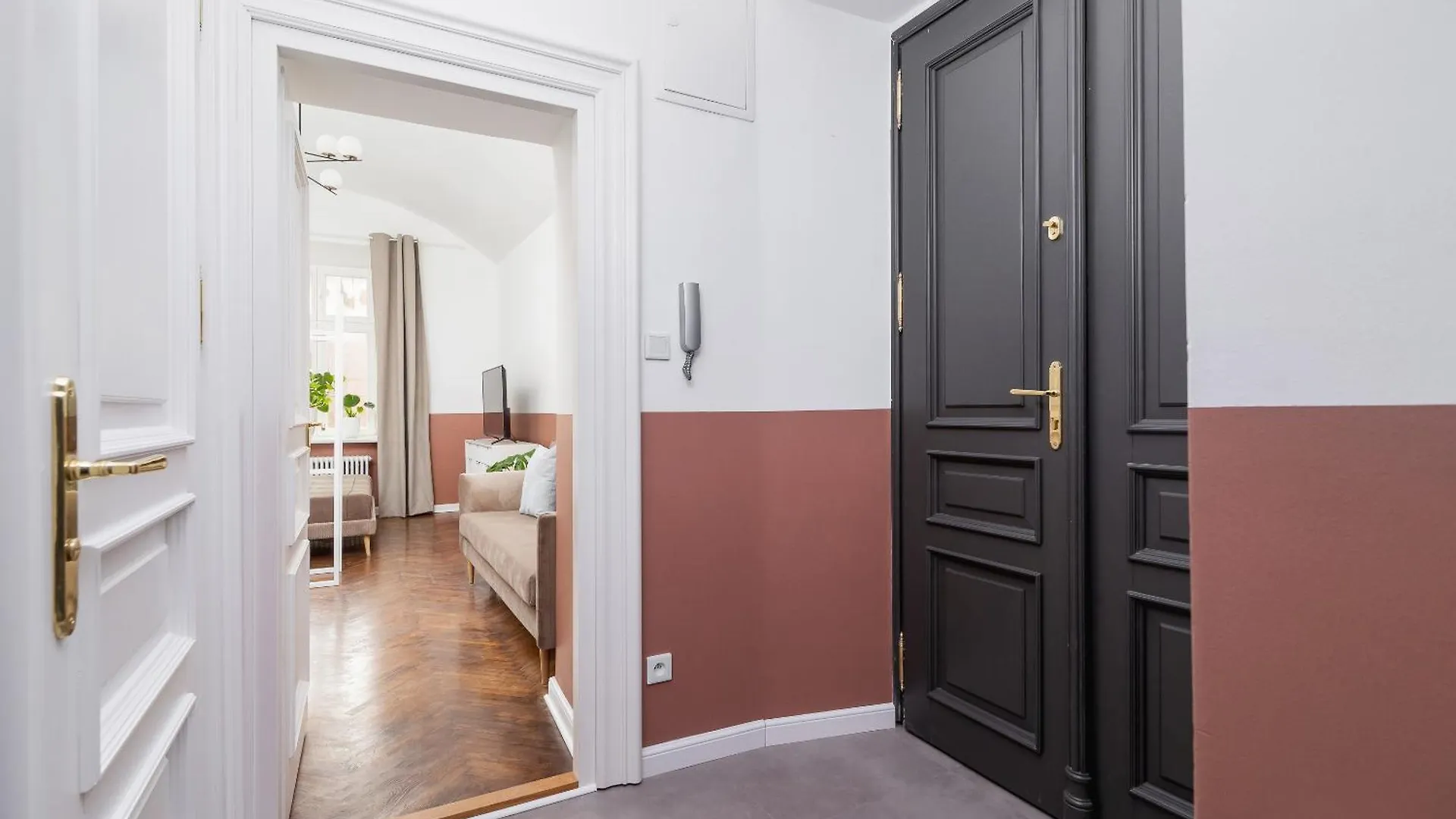 2-Bedroom Apartment - Rejtana 10 Krakow 0*,  Poland